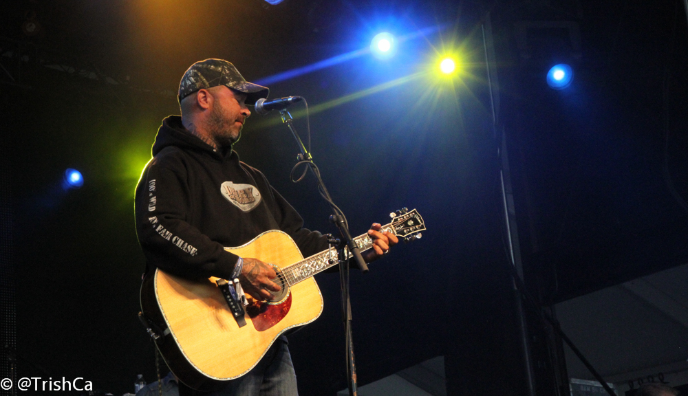 Aaron Lewis at Boots and Hearts 2013 [credit: Trish Cassling]