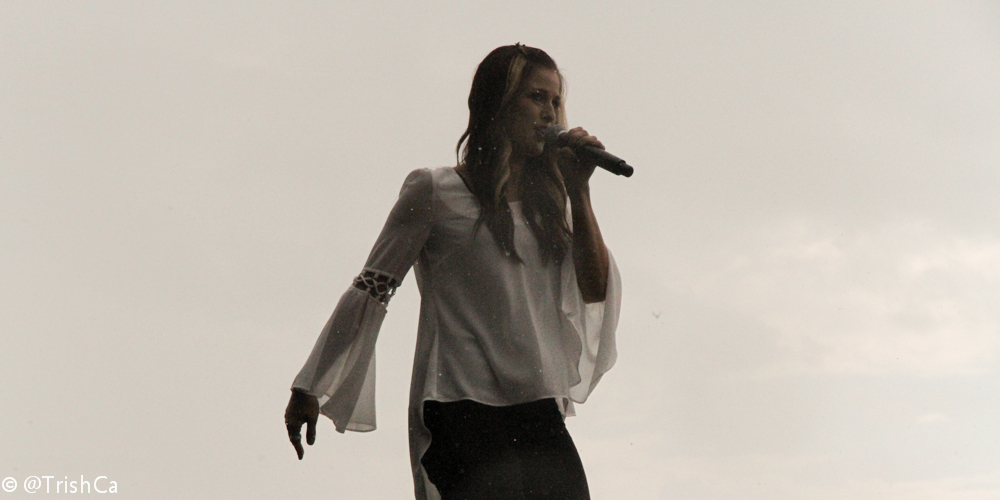 Cassadee Pope in the Rain at Boots and Hearts 2013 [credit: Trish Cassling]